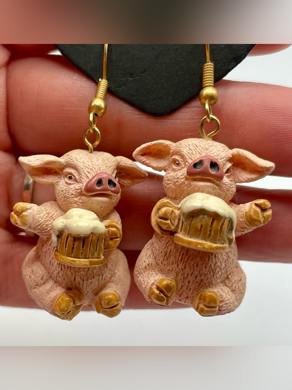Vintage Style 3D Pig Drinking Beer Mug Dangle Earrings Quirky Novelty Charm